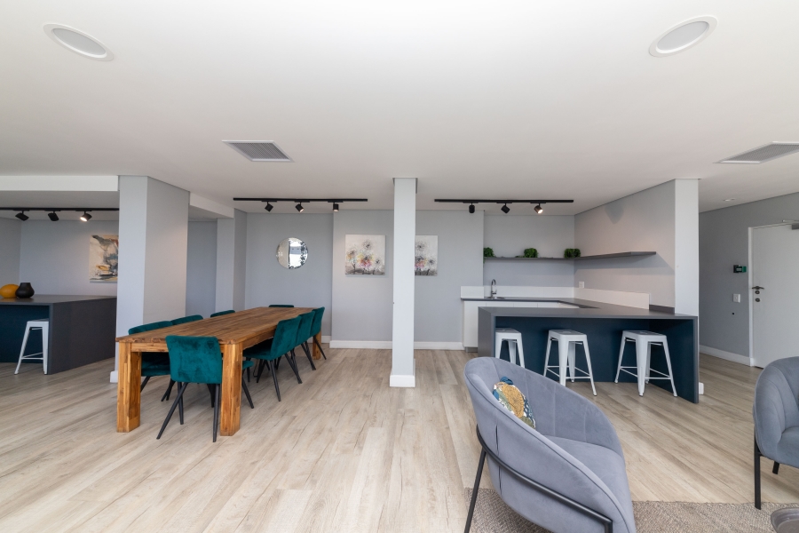 1 Bedroom Property for Sale in Woodstock Western Cape